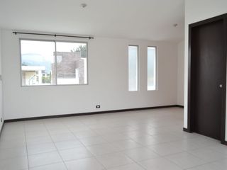 Foto 20 de ELEGANTE Y MODERNA CASA