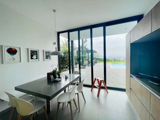 Foto 5 de Venta impresionante residencia, a todo lujo. Casuarinas, Surco. la mejor zona de Surco. PARECE ESTRENO