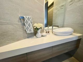 Foto 7 de Venta impresionante residencia, a todo lujo. Casuarinas, Surco. la mejor zona de Surco. PARECE ESTRENO