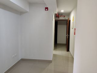 Foto 10 de Se Alquila Oficina O Consultorio Médico