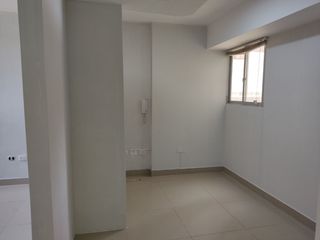 Foto 4 de Se Alquila Oficina O Consultorio Médico