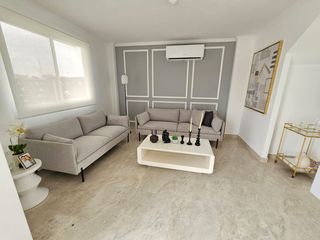 Foto 7 de Venta de Casa por Estrenar en la Urb. Casa Laguna, etapa Paradisa cerca del C.C Riocentro El Dorado.