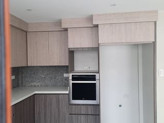 SE VENDE CASA DE LUJO,  POR ESTRENAR, SECTOR COLEGIO SANTANA, $135.000