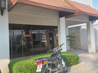 Foto 2 de ALQUILER DE LOCAL  EN PLAZA  COMERCIAL URB. MALLORCA VILLAGE