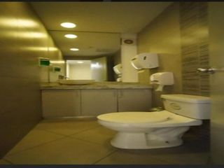 Foto 5 de OFICINAS EN ALQUILER 175.6 M² – EN LA VICTORIA, FRENTE A LA VÍA EXPRESA