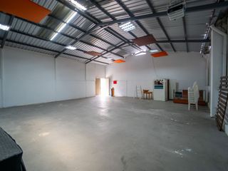 EN VENTA PROPIEDAD COMERCIAL PARA INVERSION EN CONOCOTO VALLE DE LOS CHILLOS