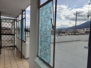 Departamento en renta alquiler 2 Dormitorios La kennedy Norte de Quito
