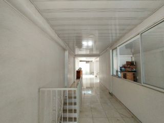 Foto 10 de Vendo en el barrio troncal Casa Bodega