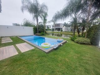 Foto 34 de Isla Mocoli, Alquilo Hermosa Casa Amoblada con Vista al Rio/Piscina