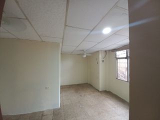 Foto 8 de Casa rentera en venta en Cdla. Alborada 1era etapa, Norte de Guayaquil