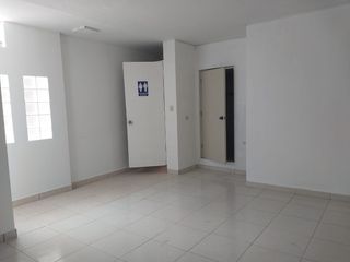 Foto 2 de ALQUILER DE LOCALES 2do. PISO EN CHOSICA