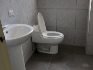 Foto 6 de Excelente oficina remodelada con muy buena ubicación