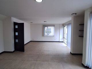 Foto 2 de RENTA CASA EN CONJUNTO SECTOR VALLE DE LOS CHILLOS
