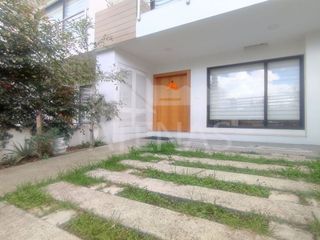 Foto 1 de CASA EN RENTA, AMOBLADA, CONTROL SUR - GRAN AKI