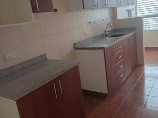 OCASION !!! VENDO ACOGEDOR DPTO. 2DOR COCHERA Y DEPOSITO ALT. SUCRE PUEBLO LIBRE
