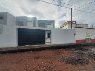 Casa Nueva a Estrenar Con Terreno Apta para Crédito VIP Sector Inchalillo - Sangolquí