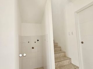 Foto 10 de Venta de casa cuatro dormtorios  en manantial etapa de casaLaguna- Vial 1