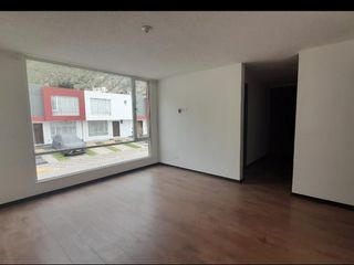 Foto 16 de VENDO HERMOSA CASA SAN ANTONIO DE PICHINCHIHA  U$S 117.000