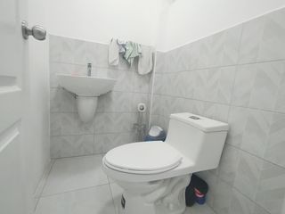Foto 7 de SE ALQUILA CASA EN CASA LAGUNA - AV. LEON FEBRESCORDERO