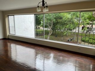 ALQUILO VISTA A PARQUE REMODELADO 2 COCHERAS-PISO 3- SIN ASENSOR