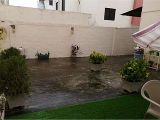 Foto 19 de Casa de Venta en urbanización de manta Manabí