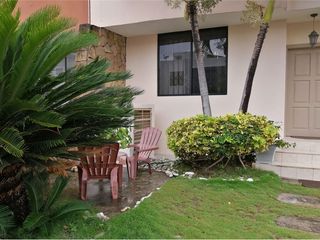 Foto 2 de Casa de Venta en urbanización de manta Manabí