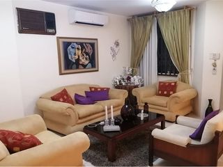 Foto 4 de Casa de Venta en urbanización de manta Manabí
