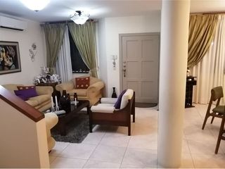 Foto 7 de Casa de Venta en urbanización de manta Manabí