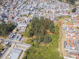 Terreno en venta - 2374,62 m2 - Norte de Quito, Agencia Nacional de Tránsito