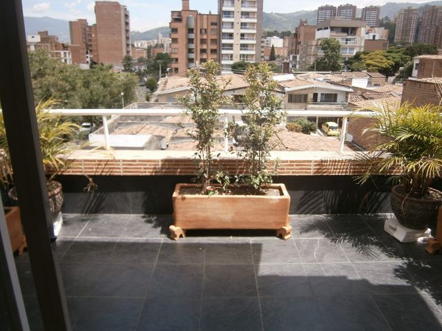 CASA UNIFAMILIAR EN LA CASTELLANA