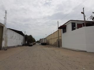 Foto 19 de SE VENDE LOCAL COMERCIAL EN ZONA INDUSTRIAL PIURA 2185.50 M2