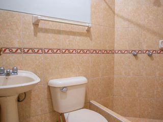 Foto 11 de Invierte en 3 inmuebles al precio de 1, Departamento + Aires + cochera.