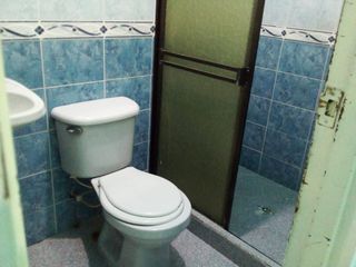 VENDO CASA 3 PLANTAS INDEPENDIENTES CON APARTAMENTOS, EL  TRONCAL CALI