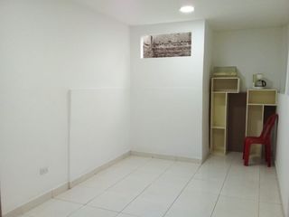 VENDO CASA 3 PLANTAS INDEPENDIENTES CON APARTAMENTOS, EL  TRONCAL CALI