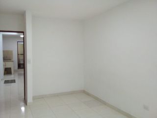 VENDO CASA 3 PLANTAS INDEPENDIENTES CON APARTAMENTOS, EL  TRONCAL CALI