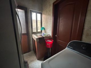 Foto 21 de VENTA DE CASA MUY AMPLIA EN VÍA A SAMBORONDÓN