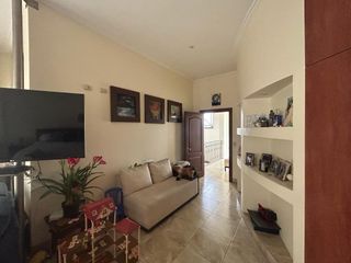 VENTA DE CASA MUY AMPLIA EN VÍA A SAMBORONDÓN