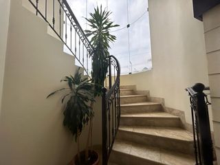Foto 36 de VENTA DE CASA MUY AMPLIA EN VÍA A SAMBORONDÓN