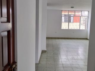 Foto 2 de VENDO DEPARTAMENTO EN EL CENTRO DE PIURA