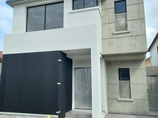 Foto 2 de Casa de Estreno en Venta en Ciudad Celeste