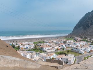 Hermosa casa de playa en exclusivo condominio