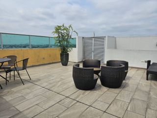 Venta de departamento con Vista Panorámica desde un cerro de 80 metros junto al Colegio San José frente a la urbanización Álamos Norte en Guayaquilegio San José La Salle, frente a la urbanización Los álamos Norte