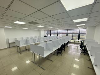 Foto 10 de OFICINA 701 EDIFICIO WORLD BUSINESS CENTER P.H. DE