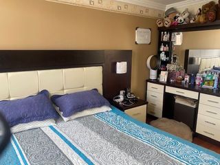 DEPARTAMENTO DUPLEX EN VENTA SECTOR EMBAJADA AMERICANA 3 DORMITORIOS