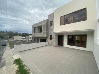 Casa en venta, sector Monay Carapungo
