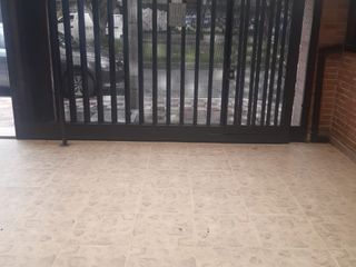 Foto 4 de SE VENDE EXCELENTE CASA CERCA ESCUELA MILITAR JOSE MARIA CORDOBA