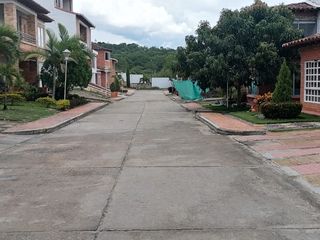 Foto 4 de VENTA CASA SAN GIL