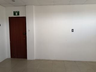 Oficina de alquiler en Kennedy Nueva, 24 m2, Norte de Guayaquil.