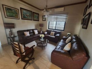 Foto 4 de Urdesa Norte, Opurtunidad, Vendo Hermosa Casa con Suite Independiente