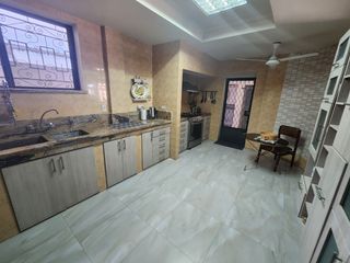 Foto 16 de Urdesa Norte, Opurtunidad, Vendo Hermosa Casa con Suite Independiente